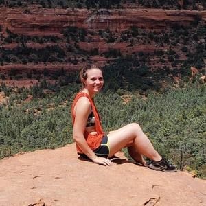 Meet your Posher, Brittany